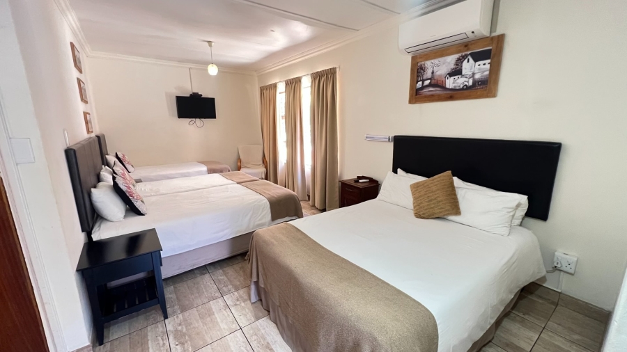 8 Bedroom Property for Sale in Pellissier Free State